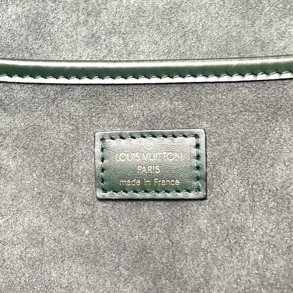 Authentic Louis Vuitton Epicea Taiga Leather Helanga En Poche Travel Bag M30104 - Picture 13 of 16